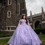 Vestido de Quinceañera Lila: Elegancia en Cada Detalle
